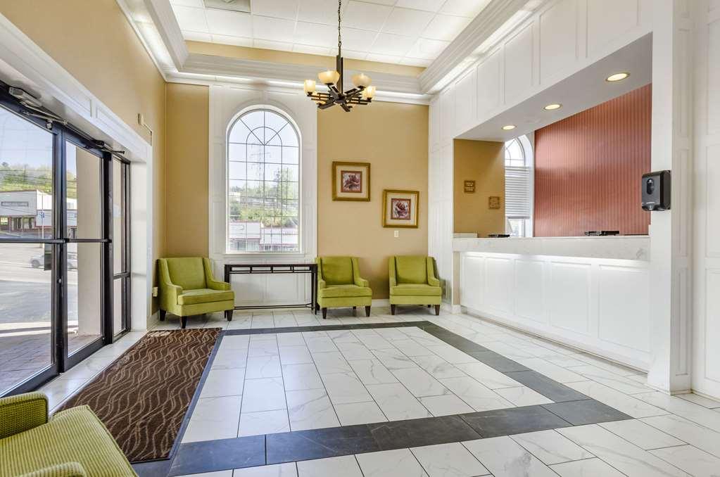 Comfort Inn Near Martinsville Speedway Interior photo