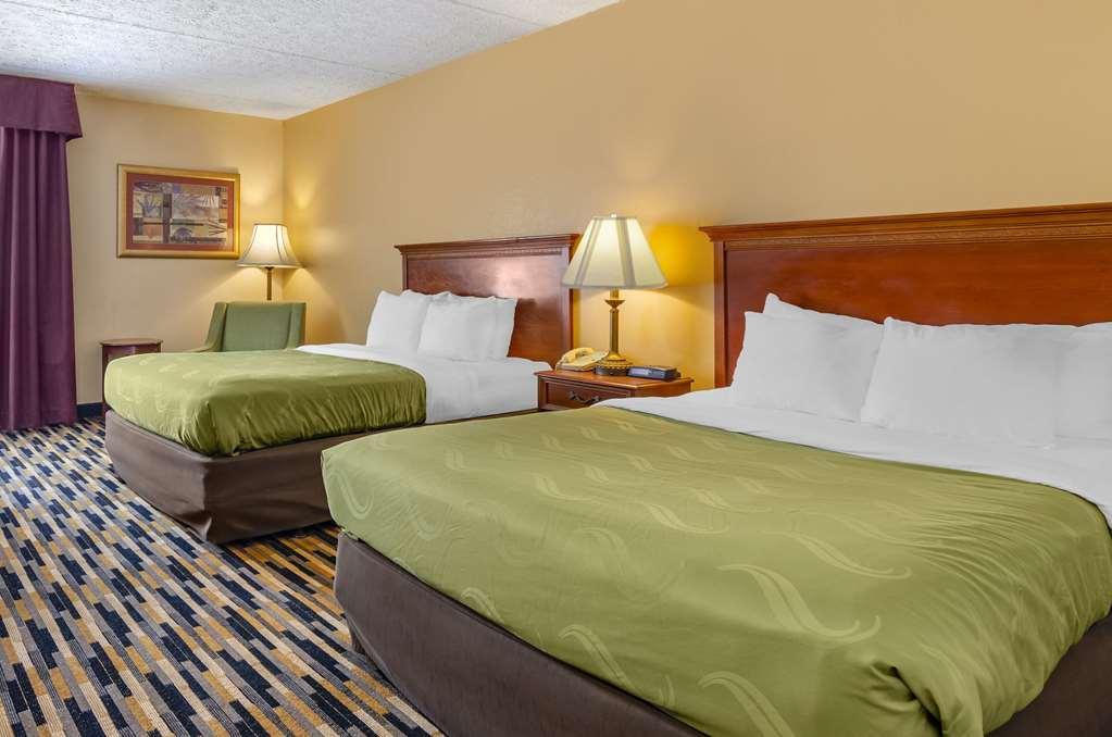 Comfort Inn Near Martinsville Speedway Room photo