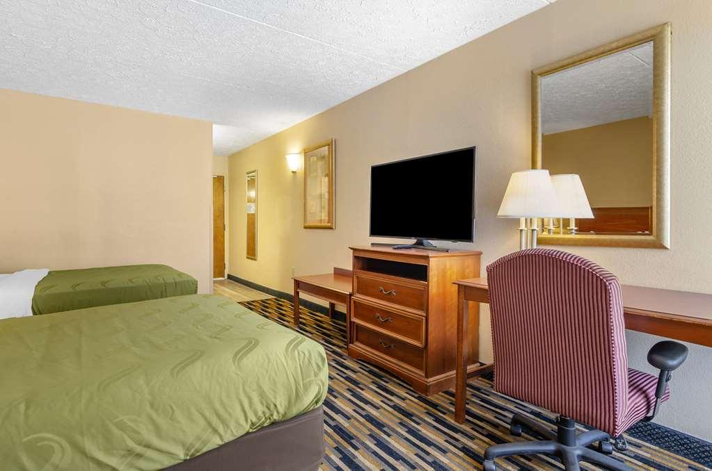 Comfort Inn Near Martinsville Speedway Room photo