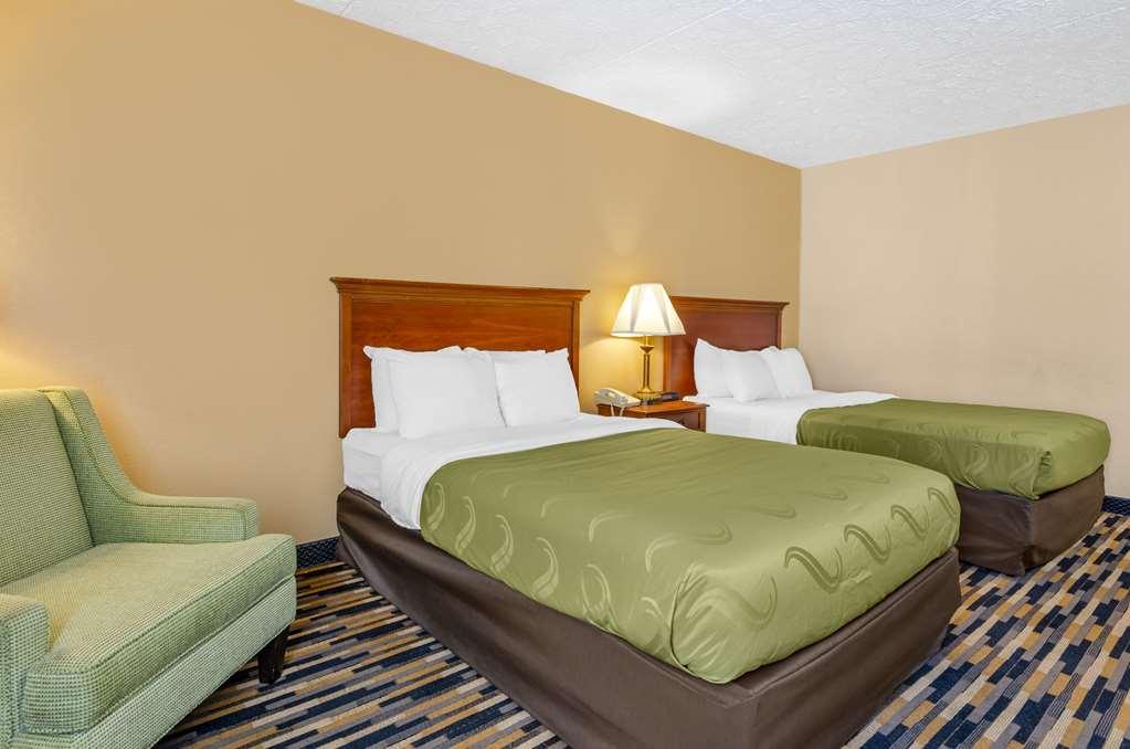 Comfort Inn Near Martinsville Speedway Room photo